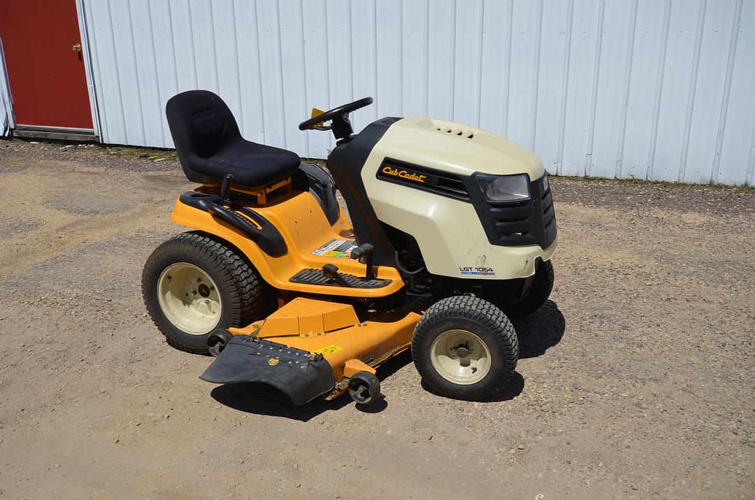 Image of Cub Cadet LGT1054 Primary image