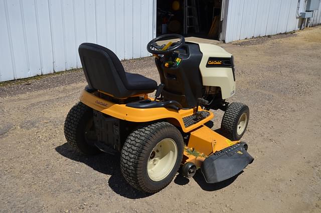 Image of Cub Cadet LGT1054 equipment image 2