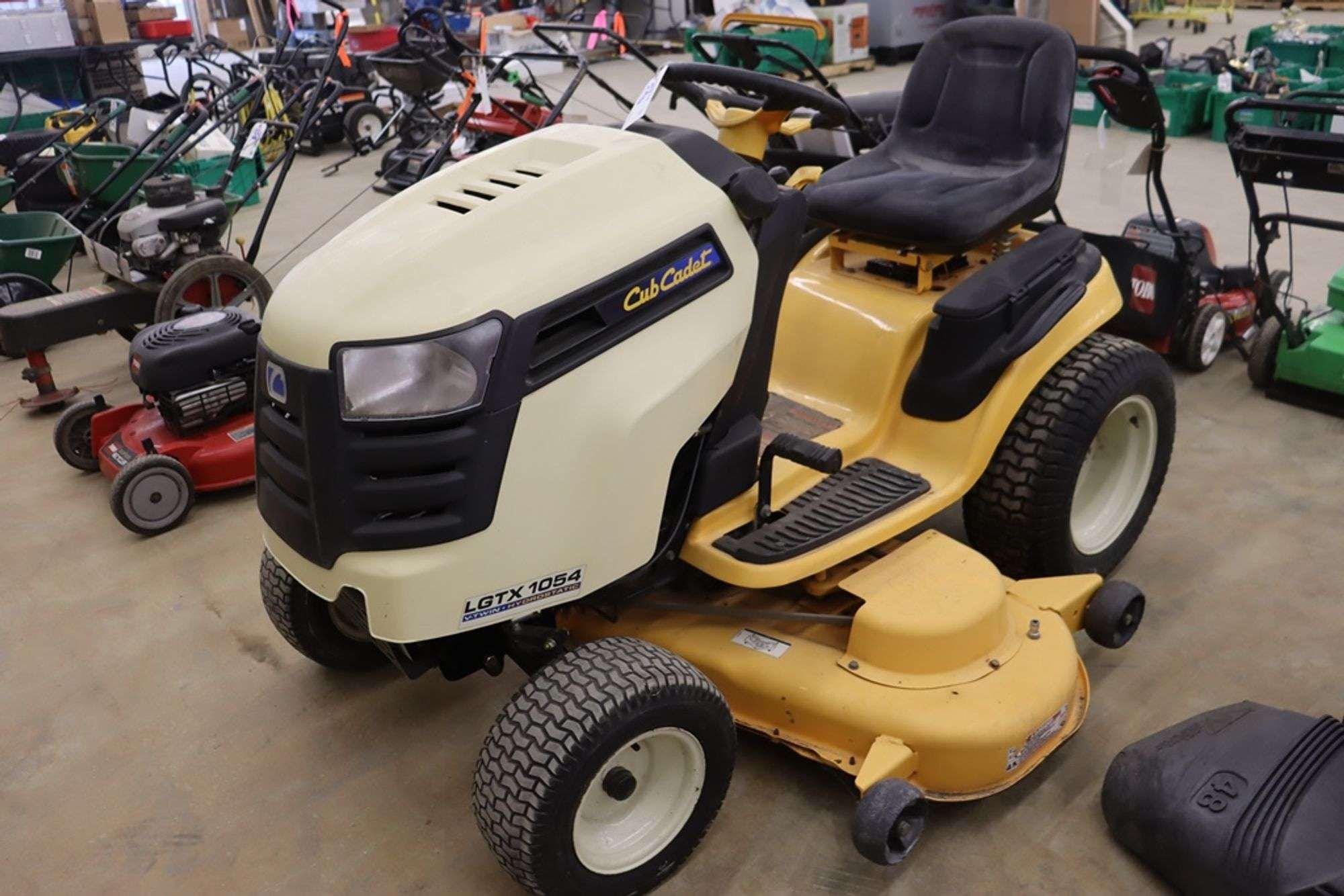 Main image Cub Cadet LGTX1054