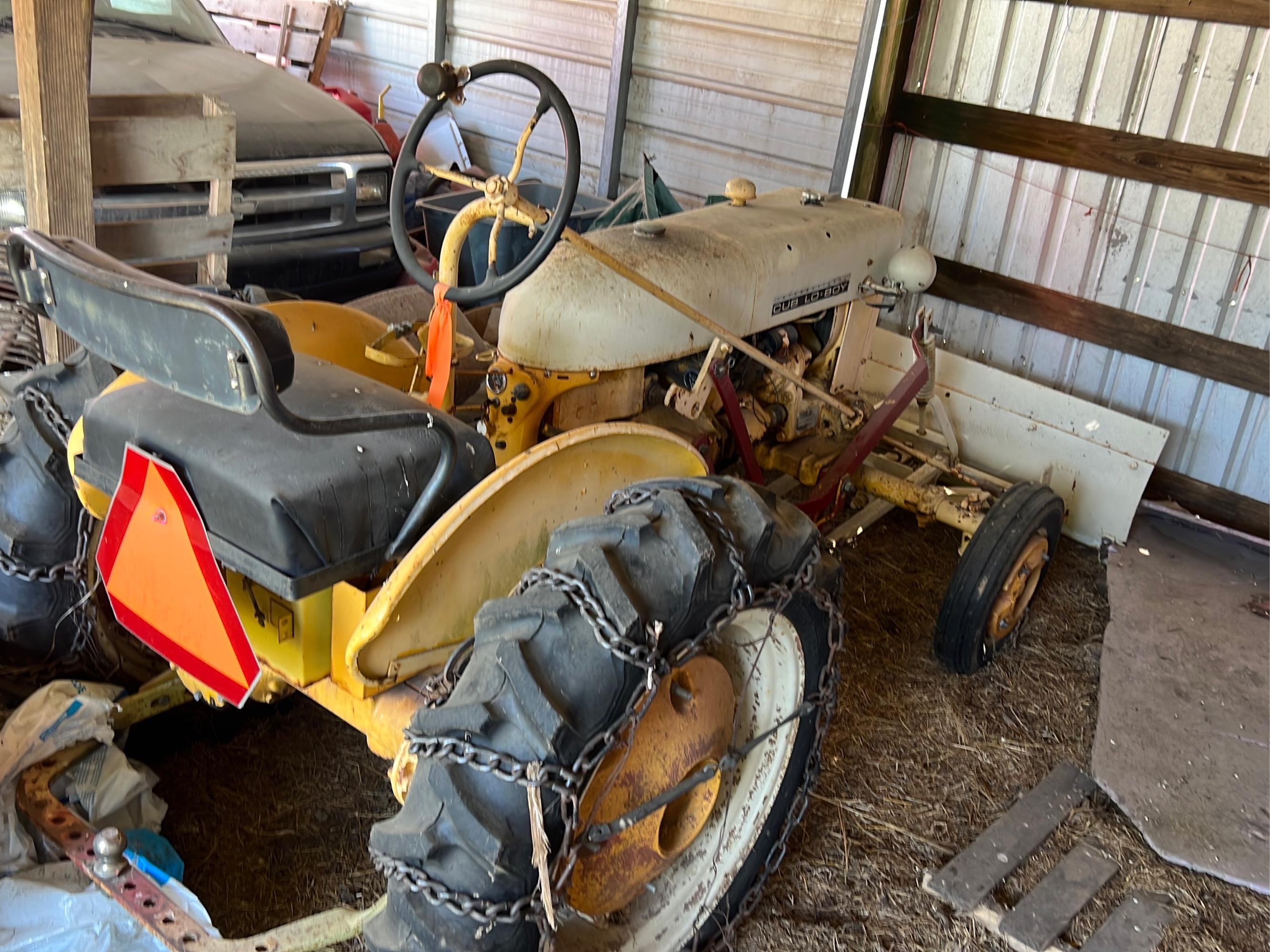 Main image International Harvester Cub Lo-Boy