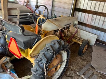 Main image International Harvester Cub Lo-Boy