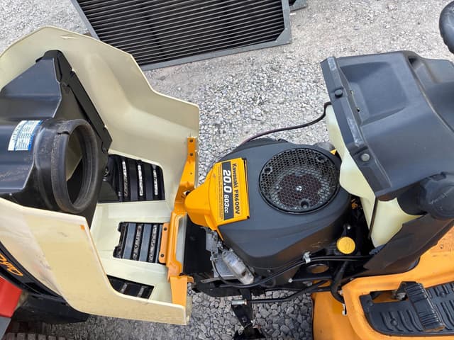Image of Cub Cadet LTX1046 equipment image 3