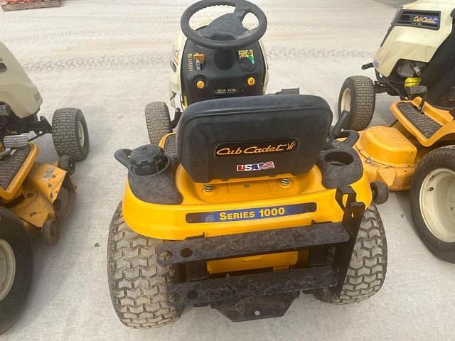 Image of Cub Cadet LT1042 equipment image 1