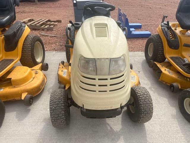 Image of Cub Cadet LT1042 equipment image 3