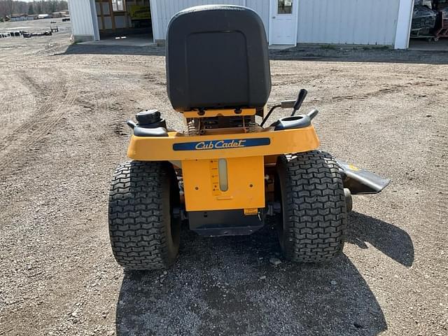 Image of Cub Cadet LT1045 equipment image 4