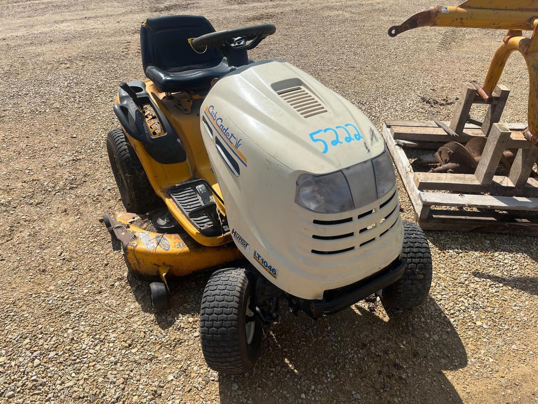 Image of Cub Cadet LT1046 Image 0
