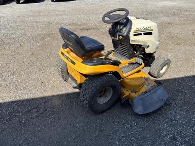 Image of Cub Cadet LT1050 equipment image 2