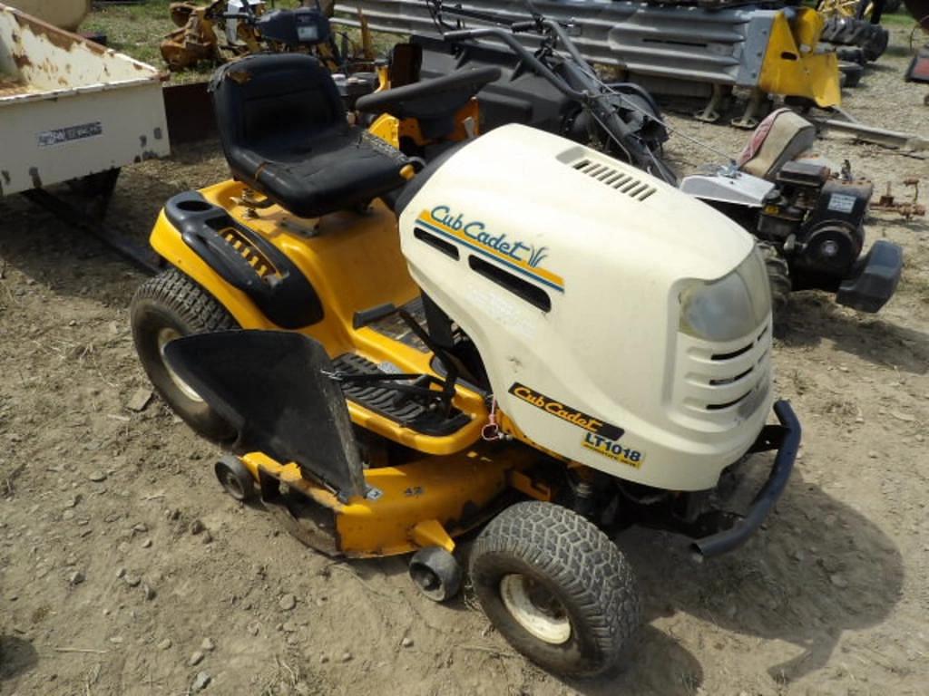 Image of Cub Cadet LT1018 Primary image