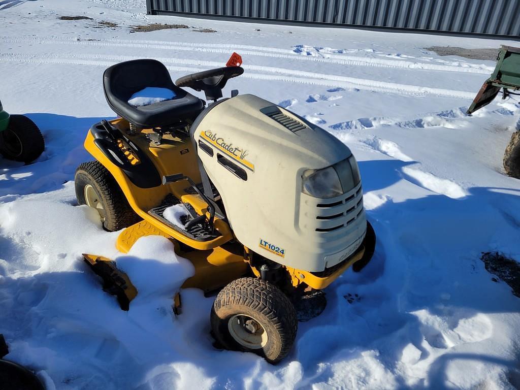 Image of Cub Cadet LT1024 Primary image