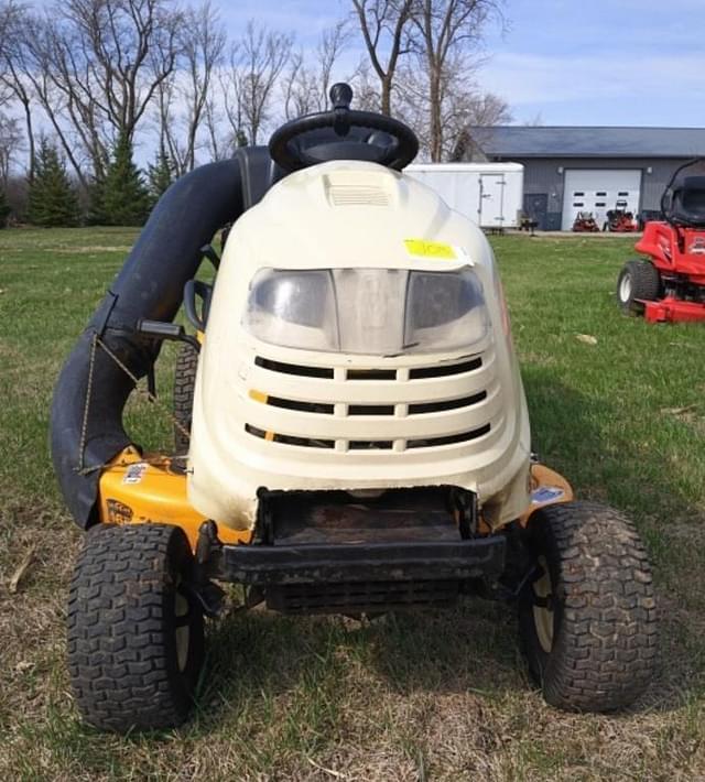 Image of Cub Cadet LT1045 equipment image 2
