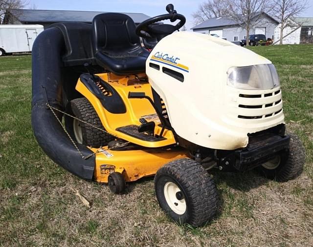 Image of Cub Cadet LT1045 equipment image 1