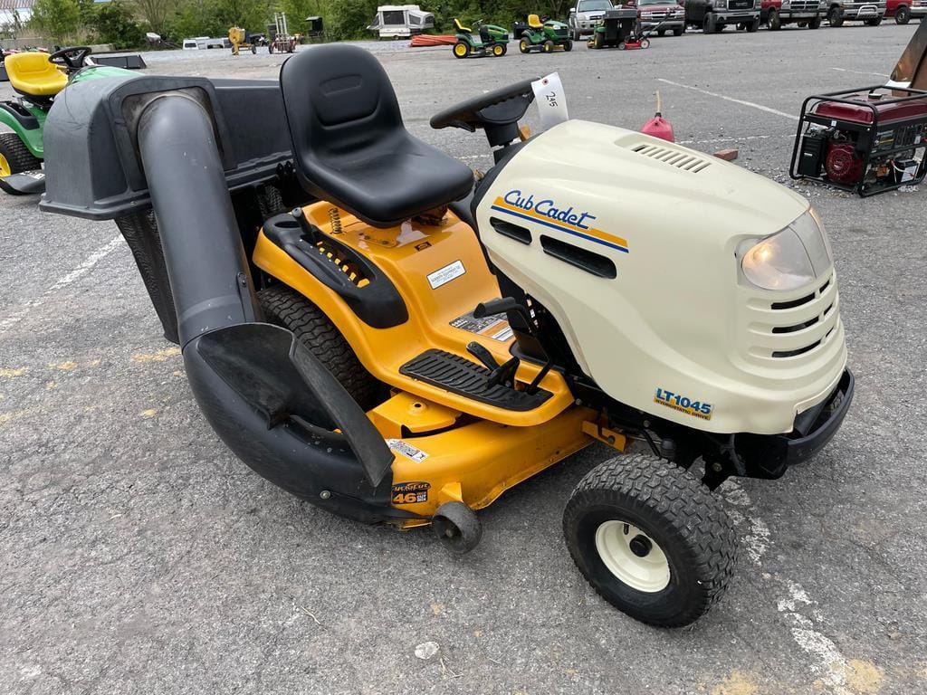 Main image Cub Cadet LT1045