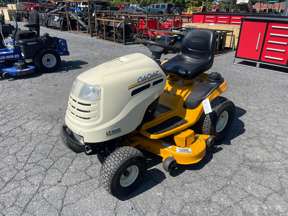 Image of Cub Cadet LT1045 Primary image