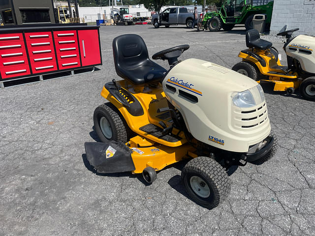 Image of Cub Cadet LT1045 equipment image 1