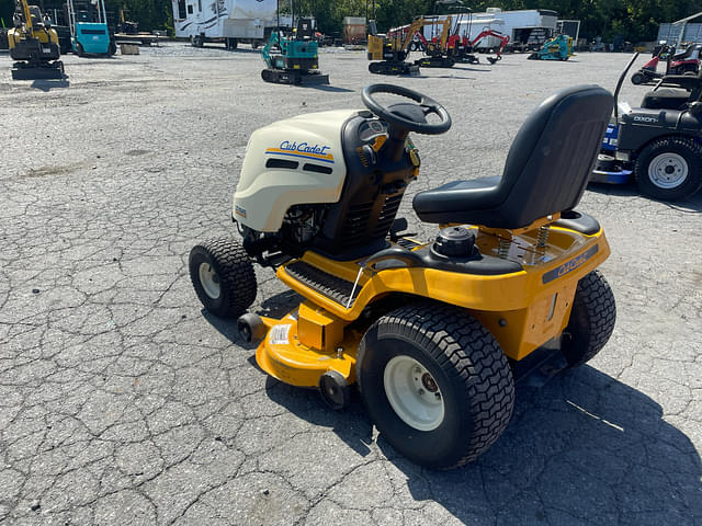 Image of Cub Cadet LT1045 equipment image 3