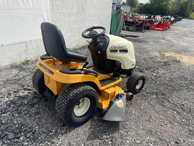 Image of Cub Cadet LT1045 equipment image 3