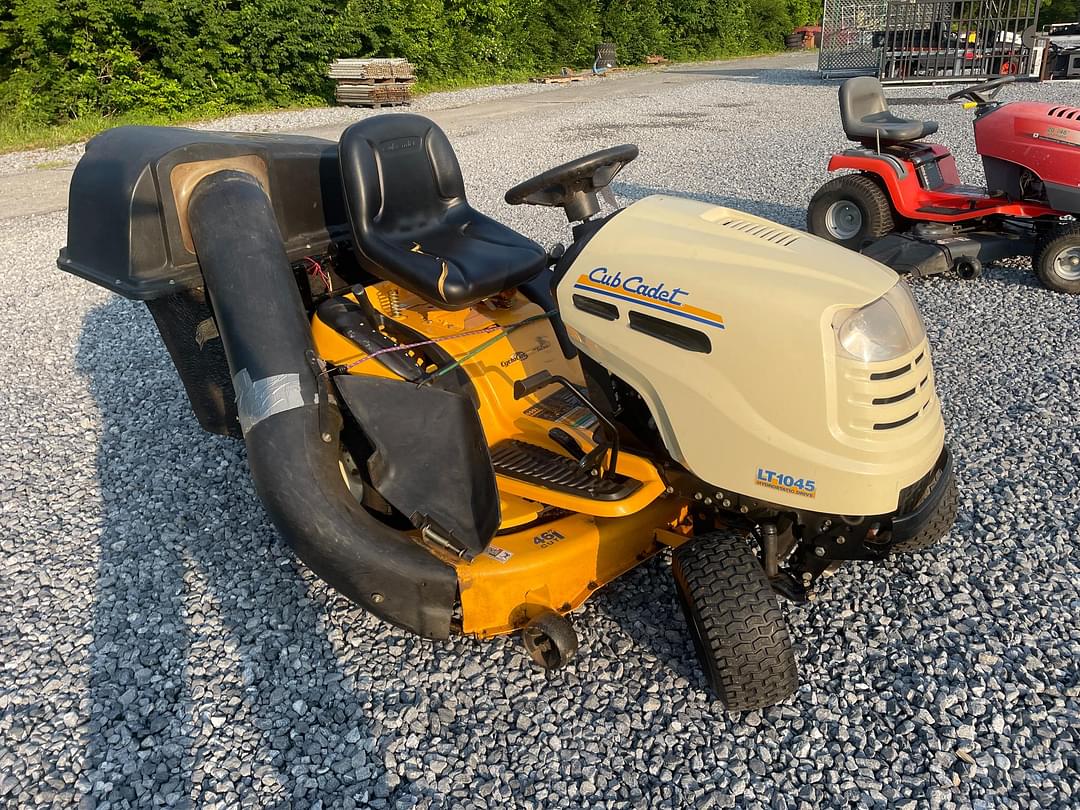 Image of Cub Cadet LT1045 Primary image