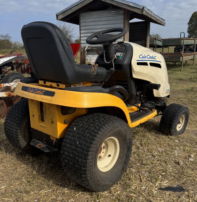 Image of Cub Cadet LT1045 equipment image 2