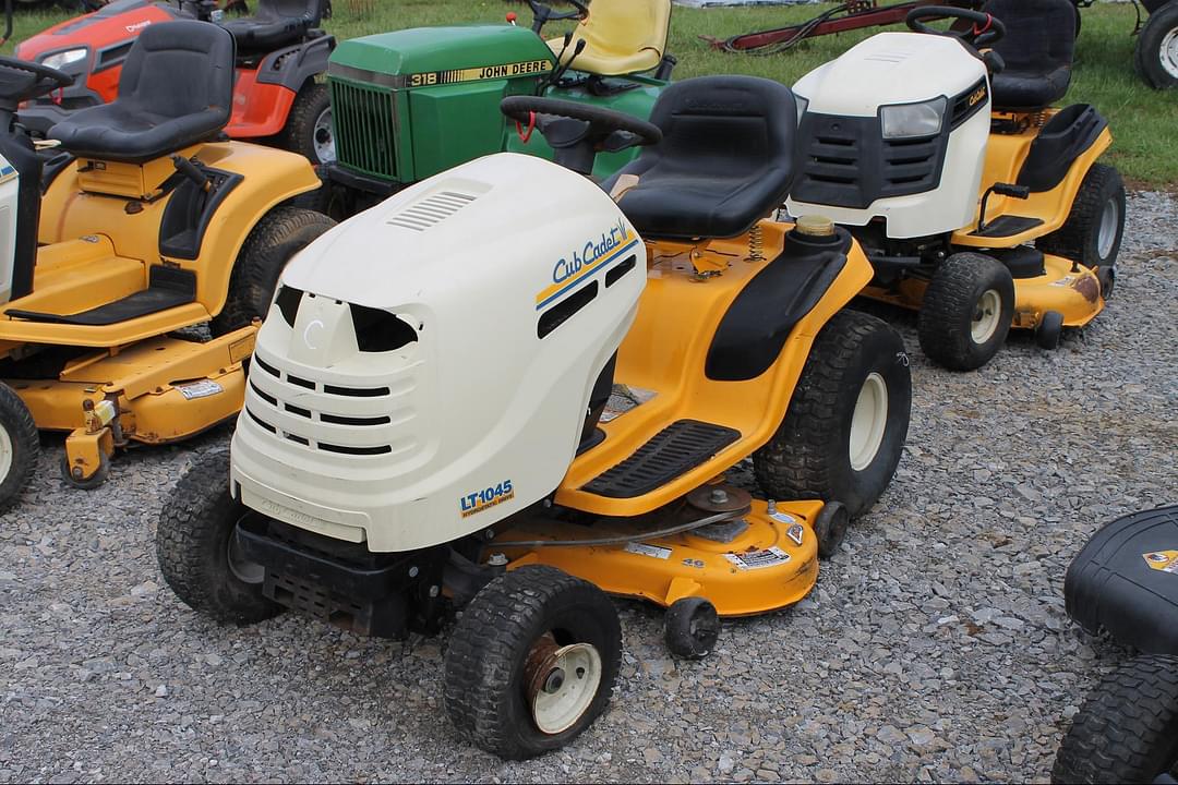 Image of Cub Cadet LT1045 Primary image