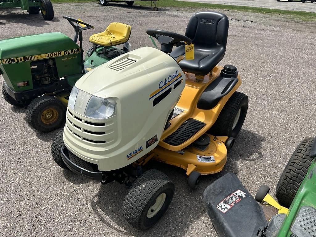 Image of Cub Cadet LT1045 Primary image
