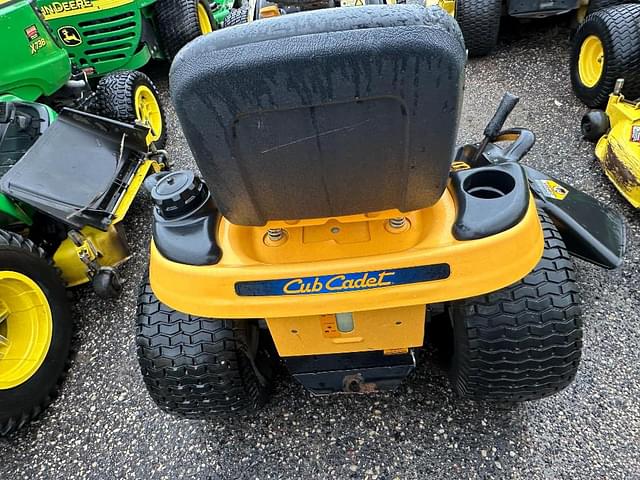 Image of Cub Cadet LT1045 equipment image 4