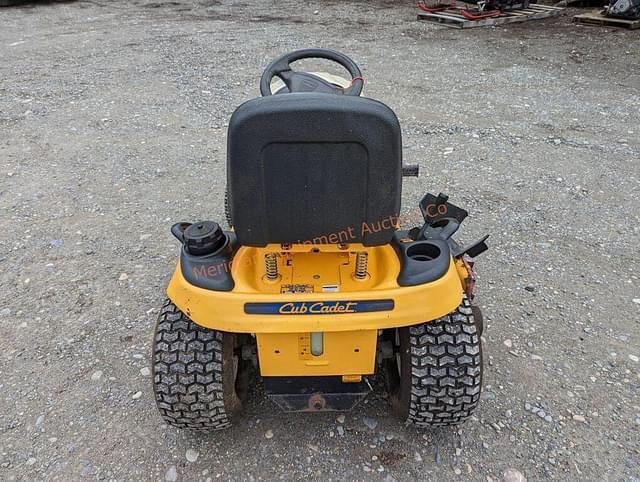 Image of Cub Cadet LT1045 equipment image 4