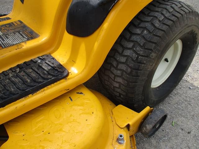 Image of Cub Cadet LT1050 equipment image 2
