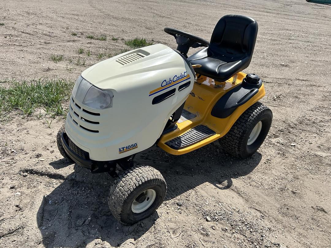 Image of Cub Cadet LT1050 Primary image