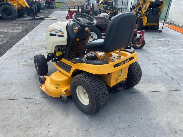 Image of Cub Cadet LT1050 equipment image 2
