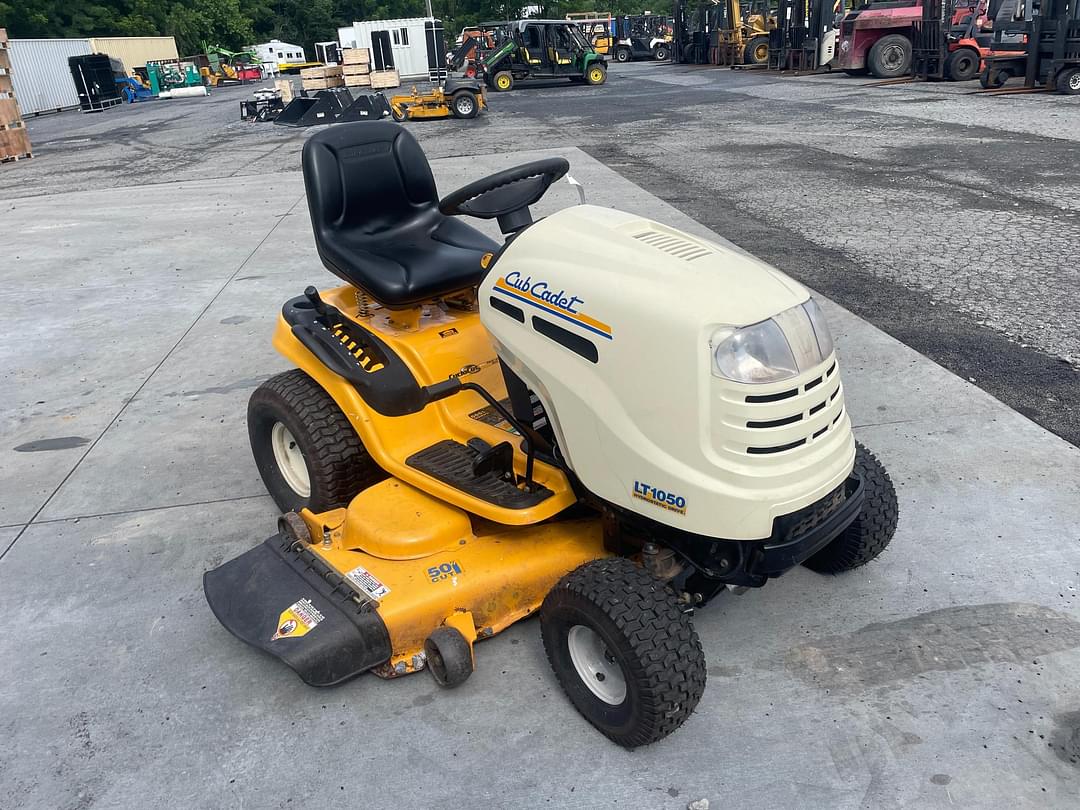 Image of Cub Cadet LT1050 Primary image