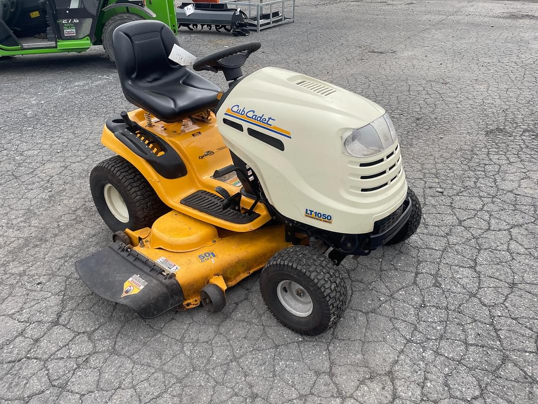 Image of Cub Cadet LT1050 Primary image