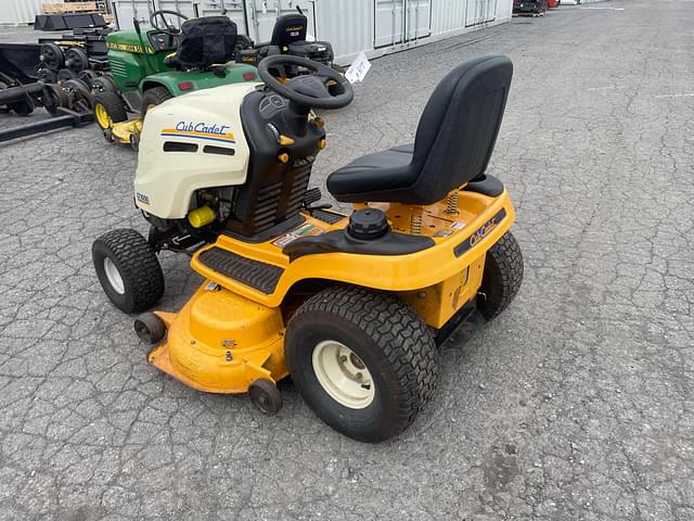 Image of Cub Cadet LT1050 equipment image 2