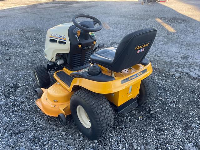 Image of Cub Cadet LT1050 equipment image 2