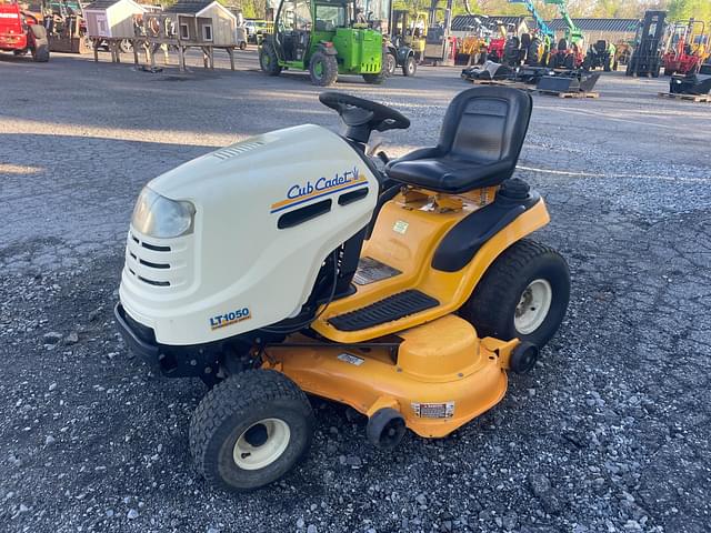 Image of Cub Cadet LT1050 equipment image 1