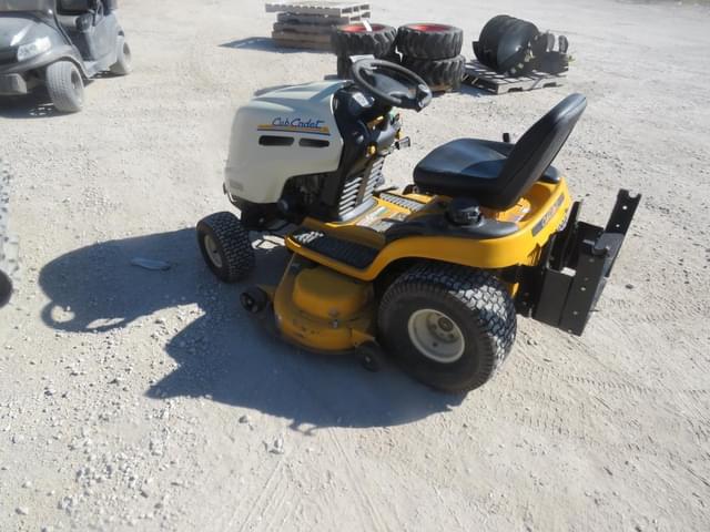 Image of Cub Cadet LT1050 equipment image 3