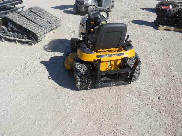 Image of Cub Cadet LT1050 equipment image 2