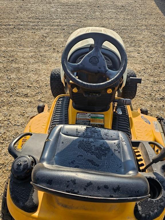 Image of Cub Cadet LT1050 equipment image 3