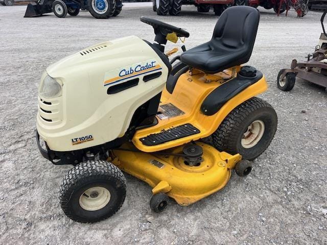 Cub Cadet LT1050 Equipment Image0
