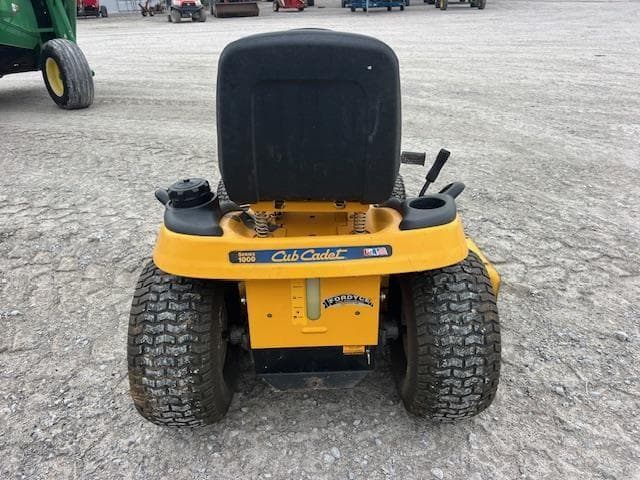 Image of Cub Cadet LT1050 equipment image 3
