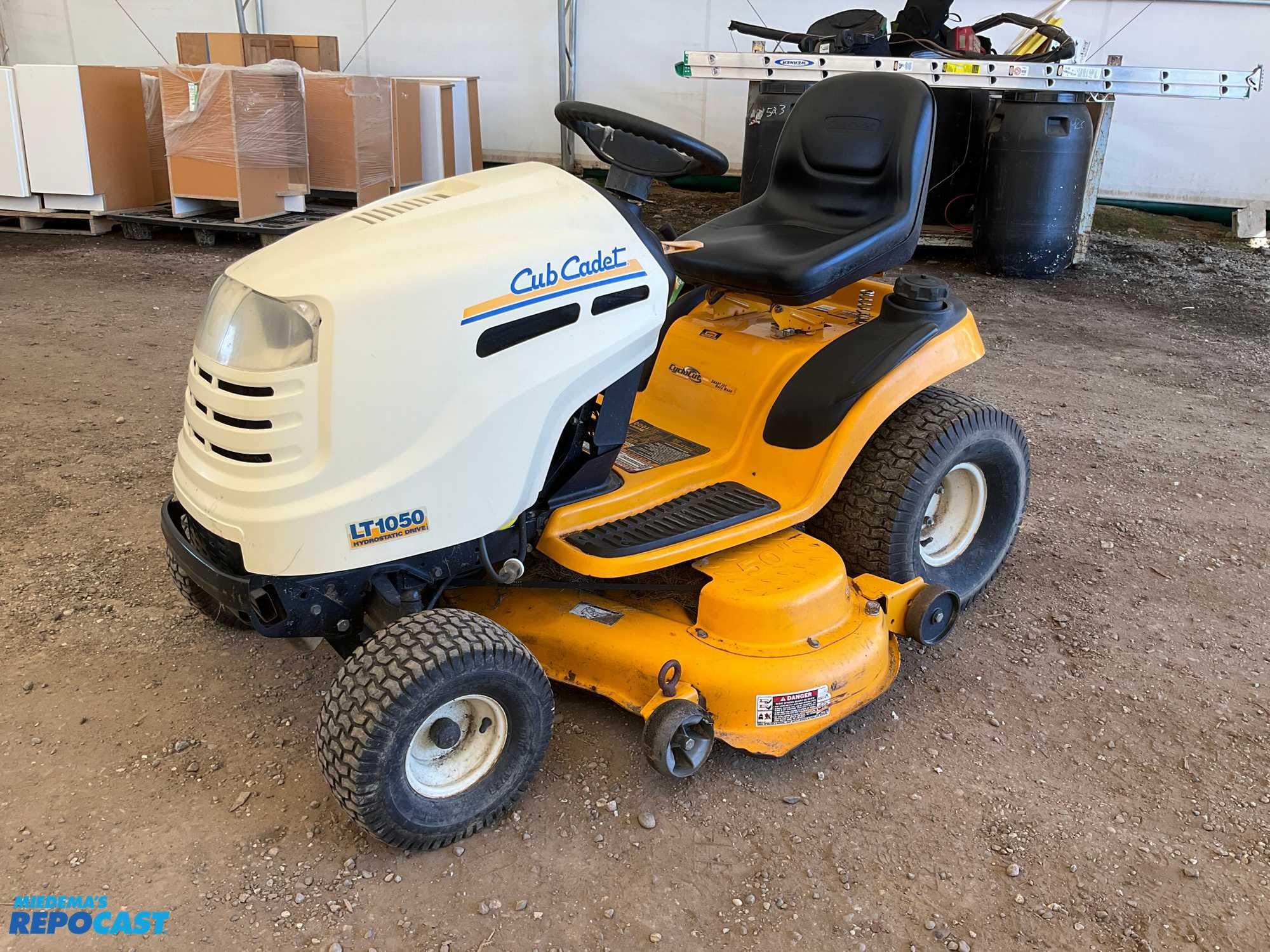 Main image Cub Cadet LT1050