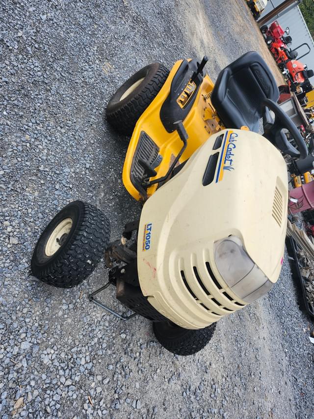 Image of Cub Cadet LT1050 equipment image 1