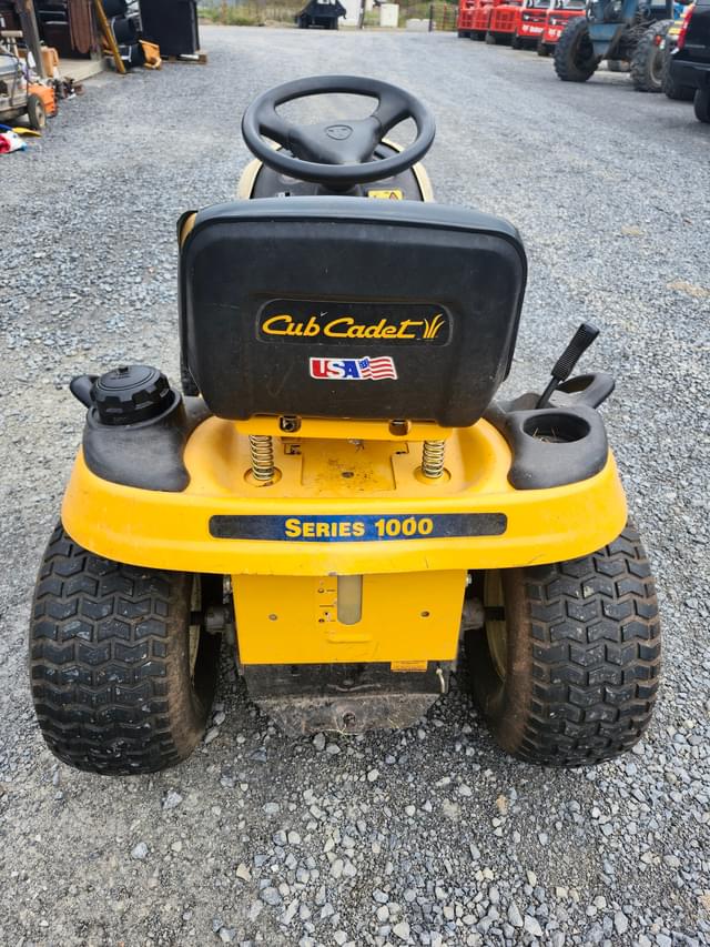 Image of Cub Cadet LT1050 equipment image 4
