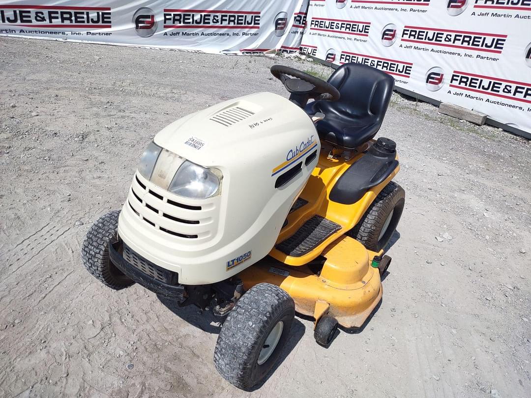 Image of Cub Cadet LT1050 Primary image