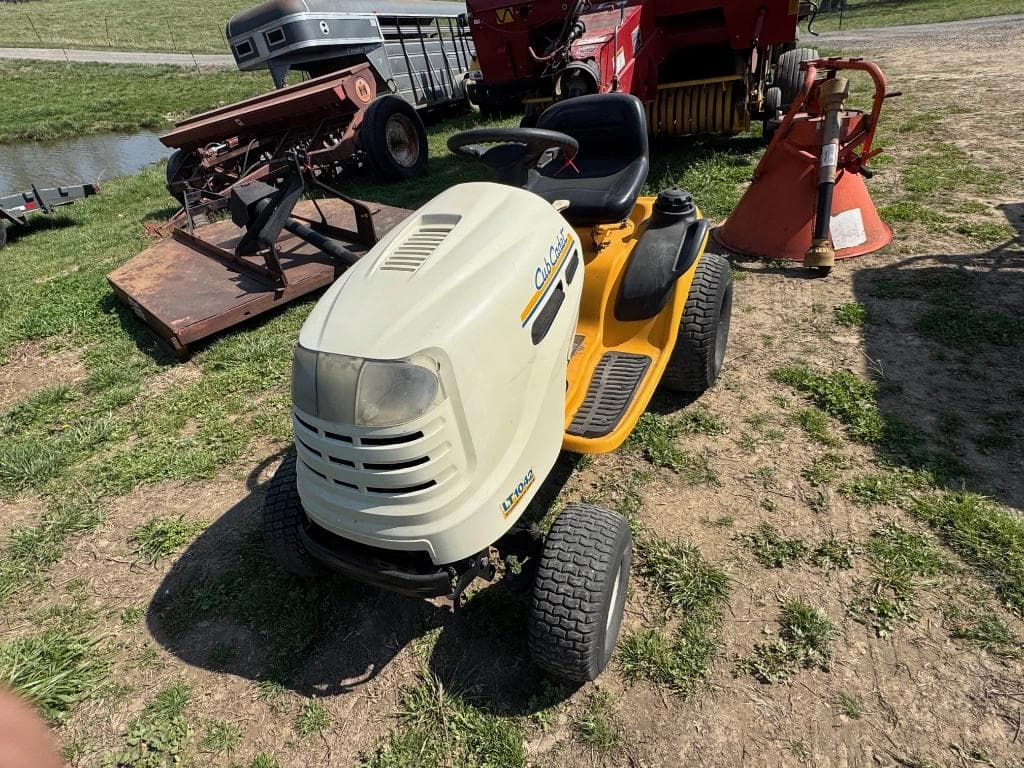 Image of Cub Cadet LT1042 Image 1