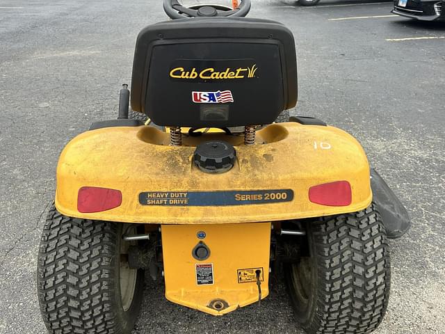 Image of Cub Cadet LT2042 equipment image 1