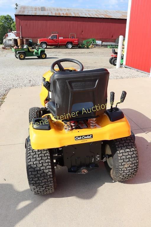 Image of Cub Cadet XT1 LT42 equipment image 1