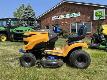 2022 Cub Cadet XT1 LT42 Equipment Image0