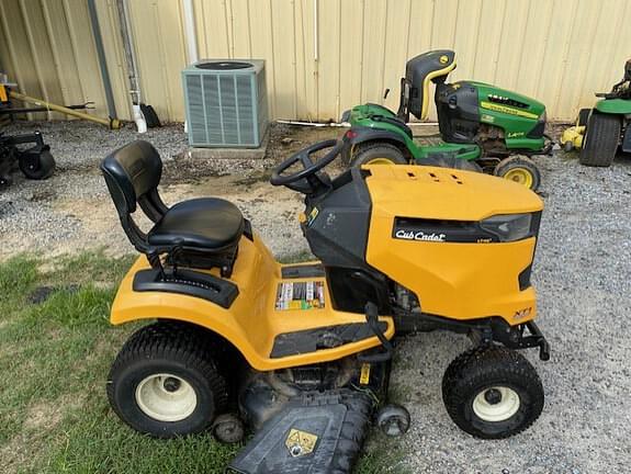 Image of Cub Cadet LT46 equipment image 1