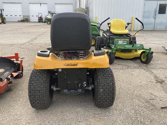 Image of Cub Cadet XT1 LT46 equipment image 4