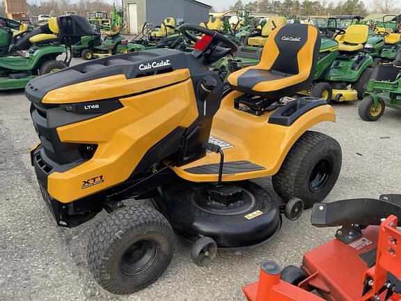 Image of Cub Cadet XT1 LT46 equipment image 1